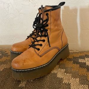 Rollee Elvis platform boots